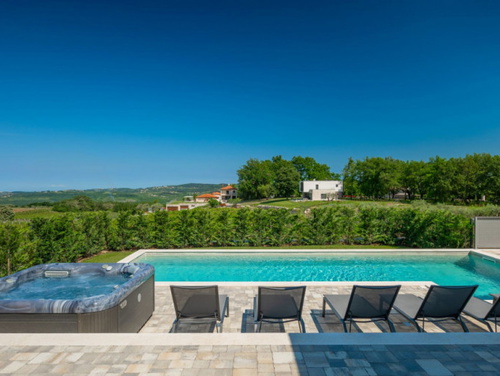 Villas in Croatia with panoramic nature views