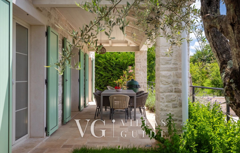 Villa Vita Garden and property exterior