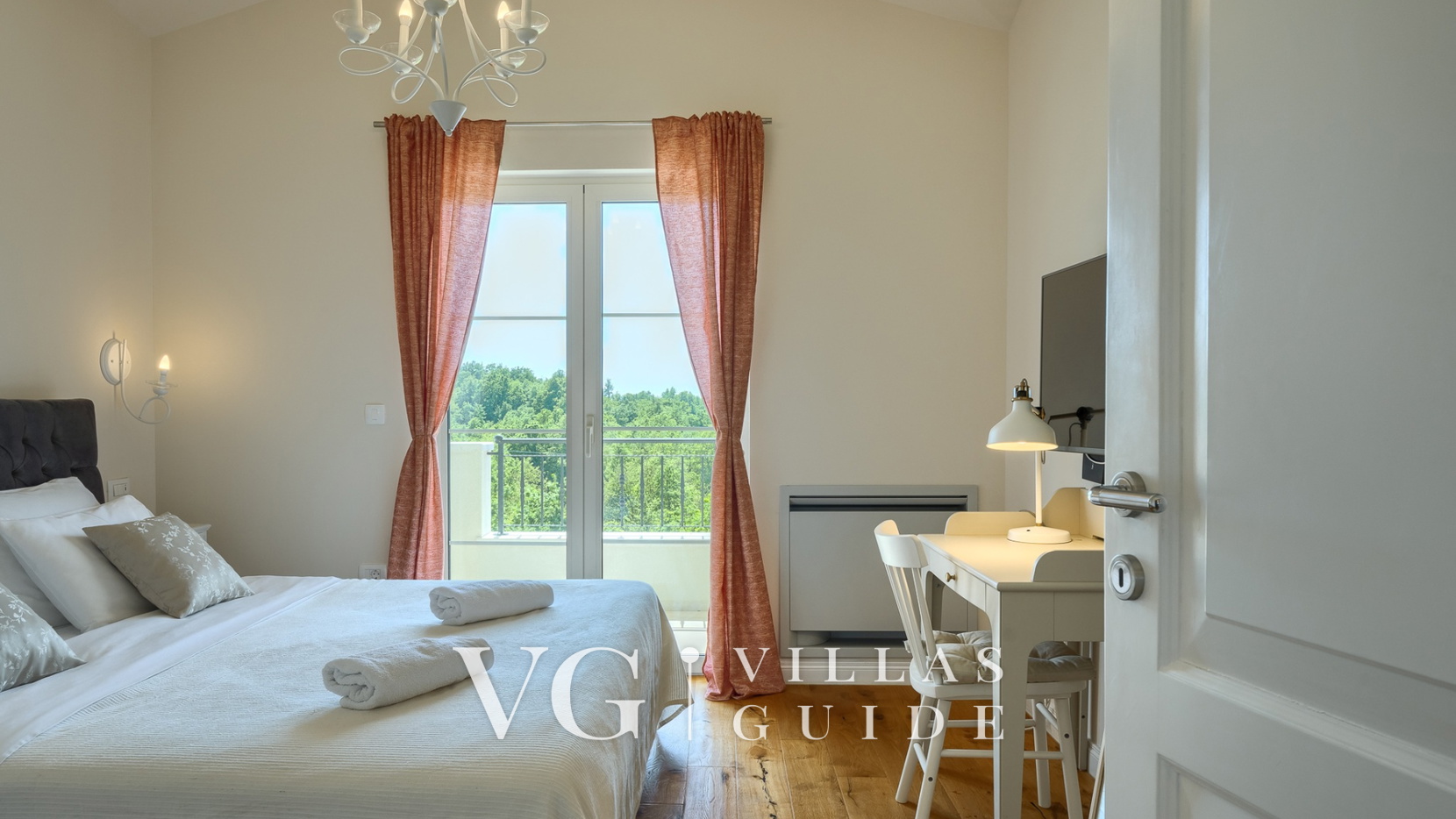 Villa Vita Bedroom