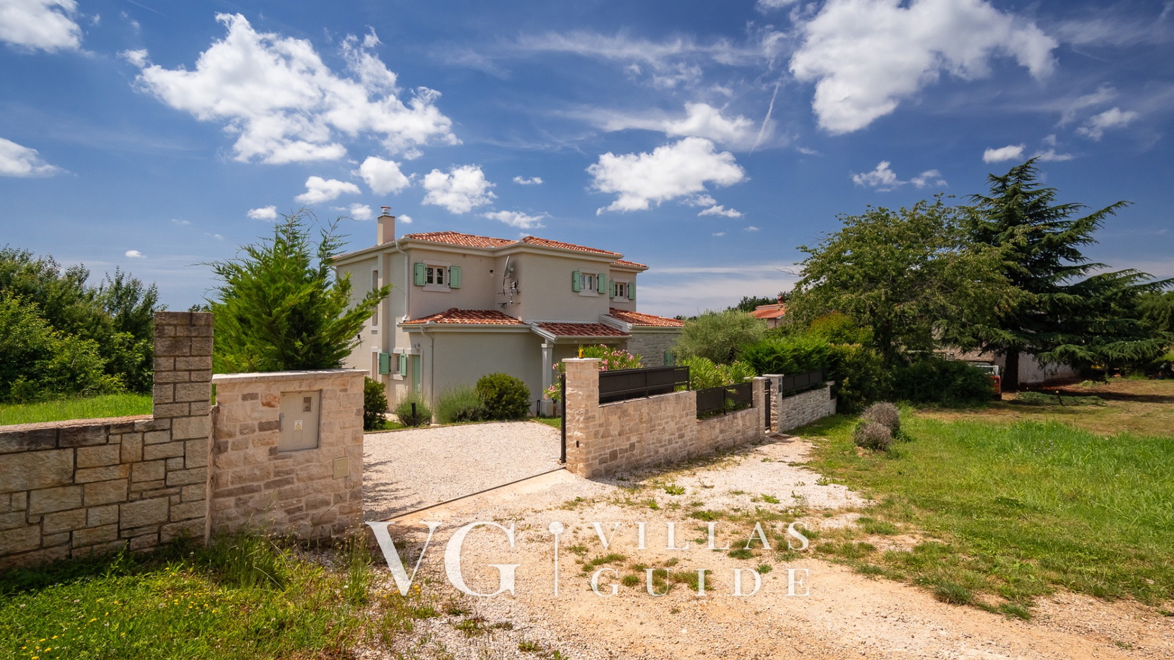 Villa Vita Garden and property exterior