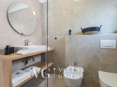 Villa No.18 Bathroom