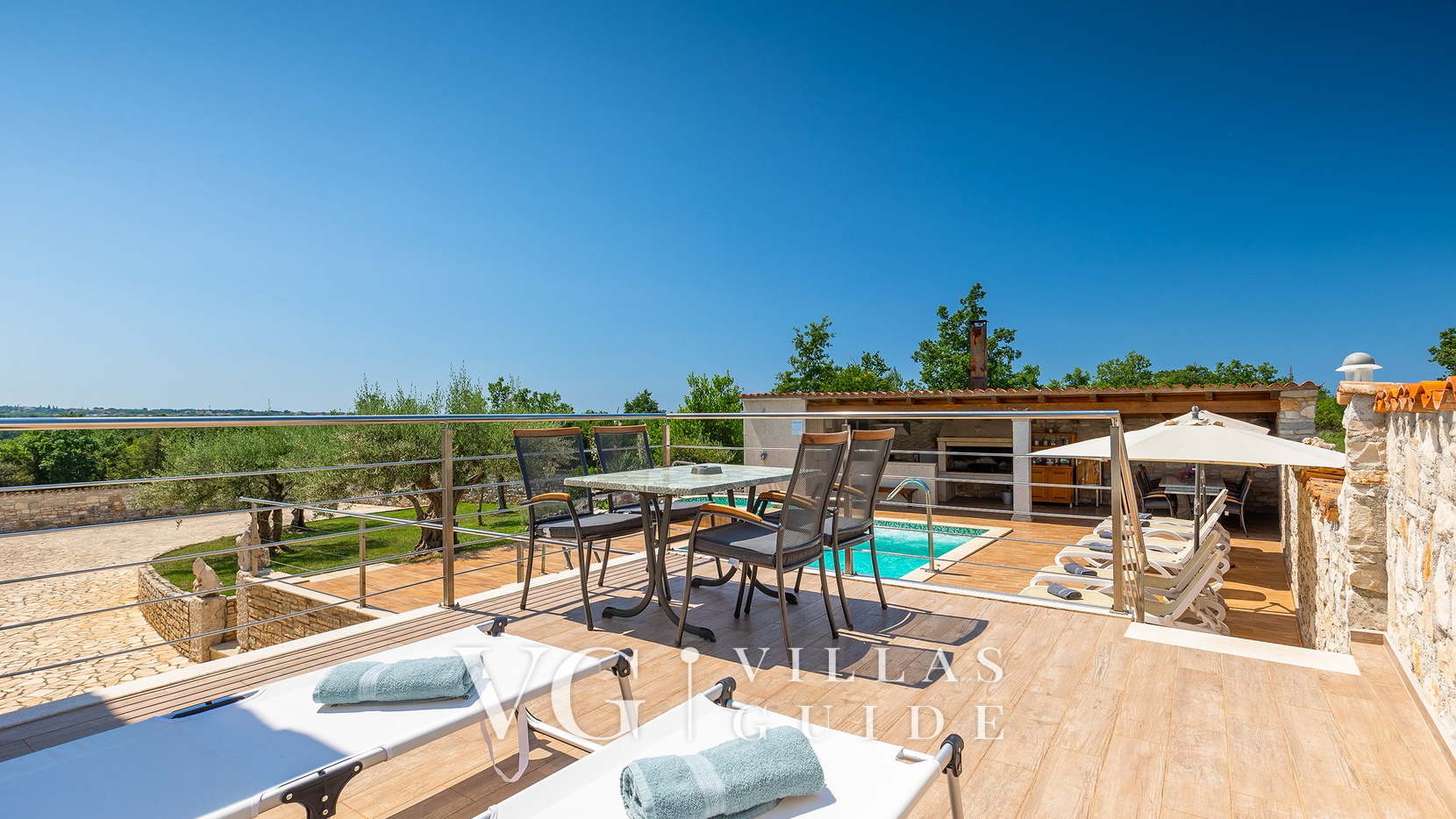 Villa Perci Additional content