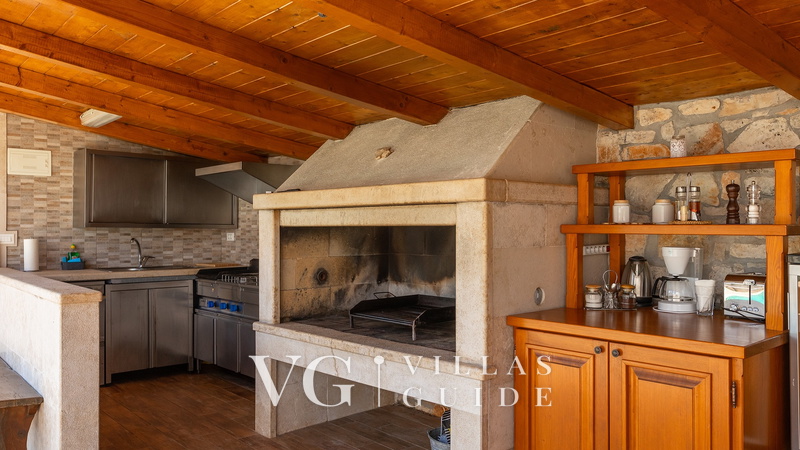 Villa Perci Additional content