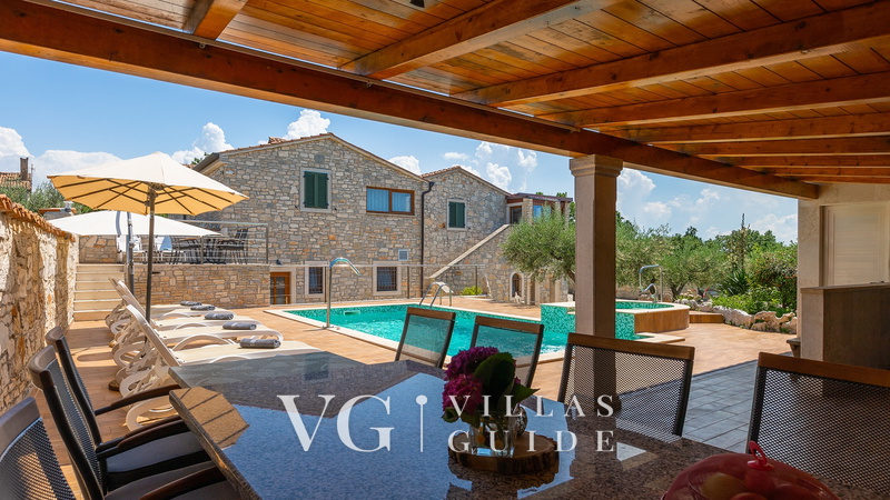 Villa Perci Additional content