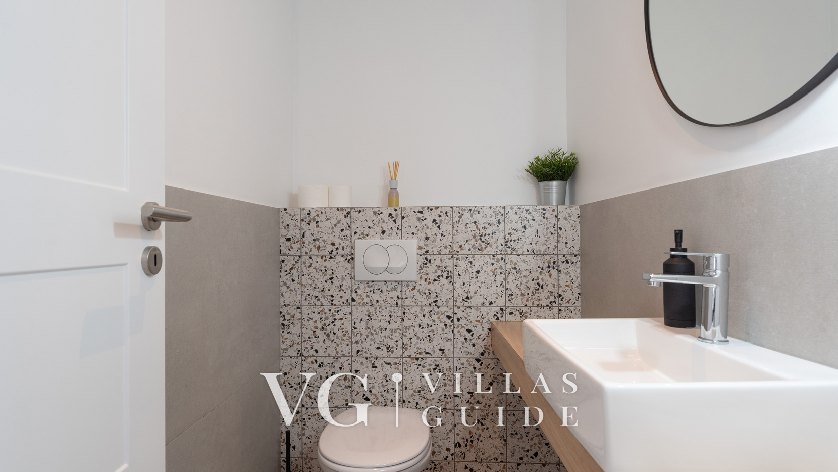 Villa Molindrio Guest toilet