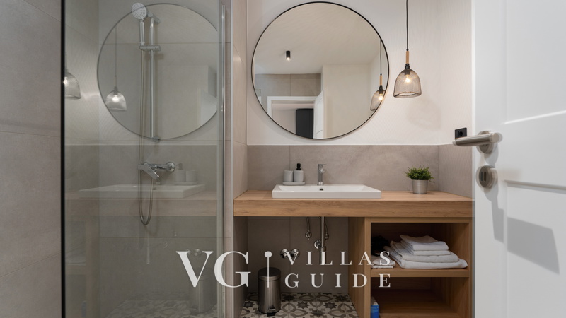 Villa Molindrio Bathroom