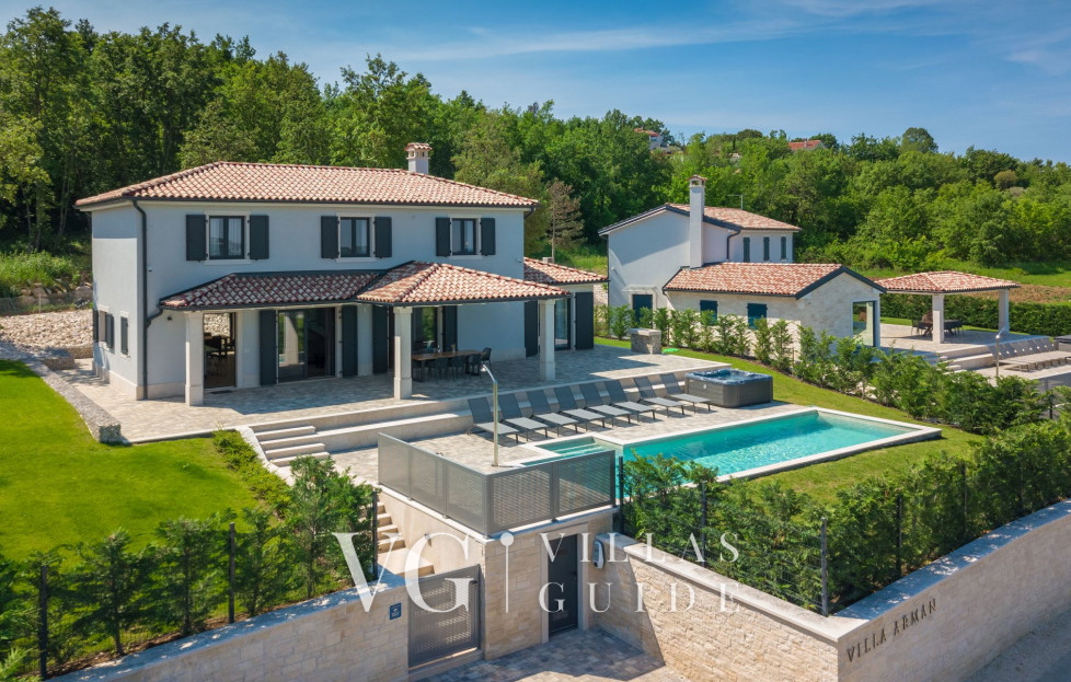 Villa Arman Dvorište i vanjski dio objekta