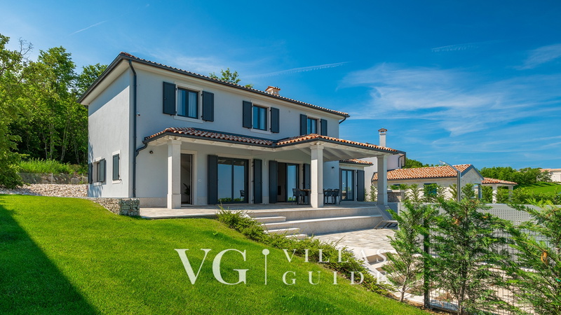 Villa Arman Garten und Außenbereich