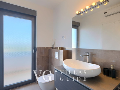 Villa Hedone Rakalj Bathroom