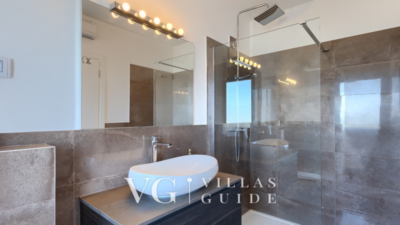 Villa Hedone Rakalj Bathroom