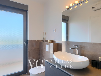 Villa Hedone Rakalj Bathroom