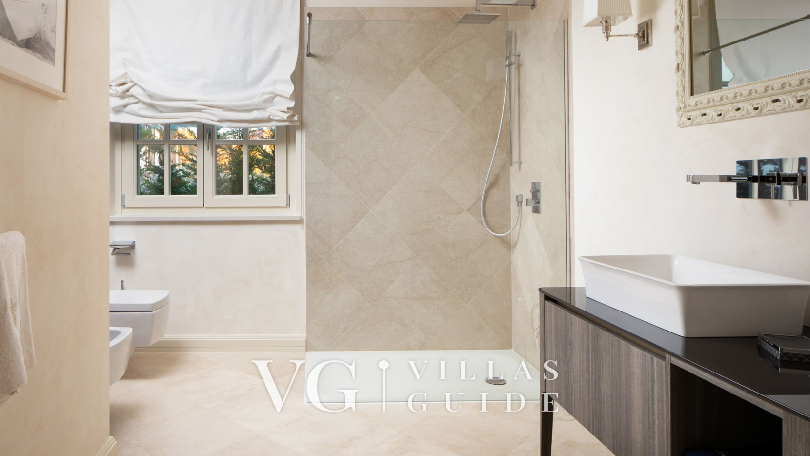 Villa Azzurra Bathroom