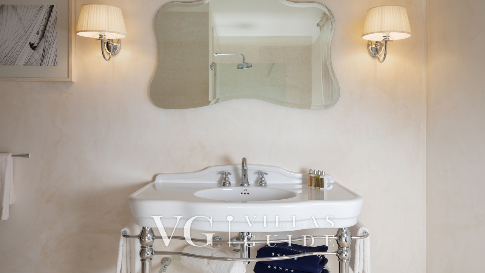 Villa Azzurra Bathroom