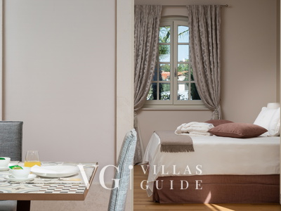 Villa Adele Additional content