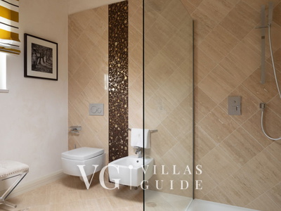 Villa Claretta Bathroom