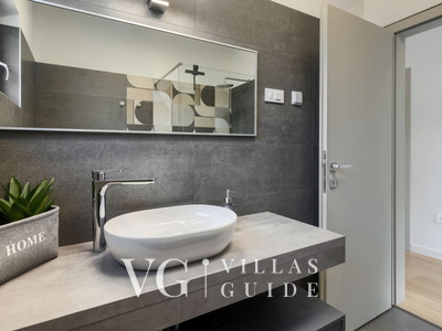 Villa Eva - Tar Bathroom