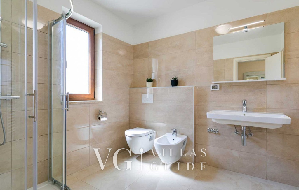 Villa Angelina Bathroom