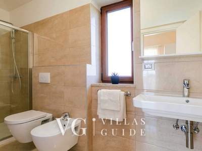 Villa Angelina Bathroom