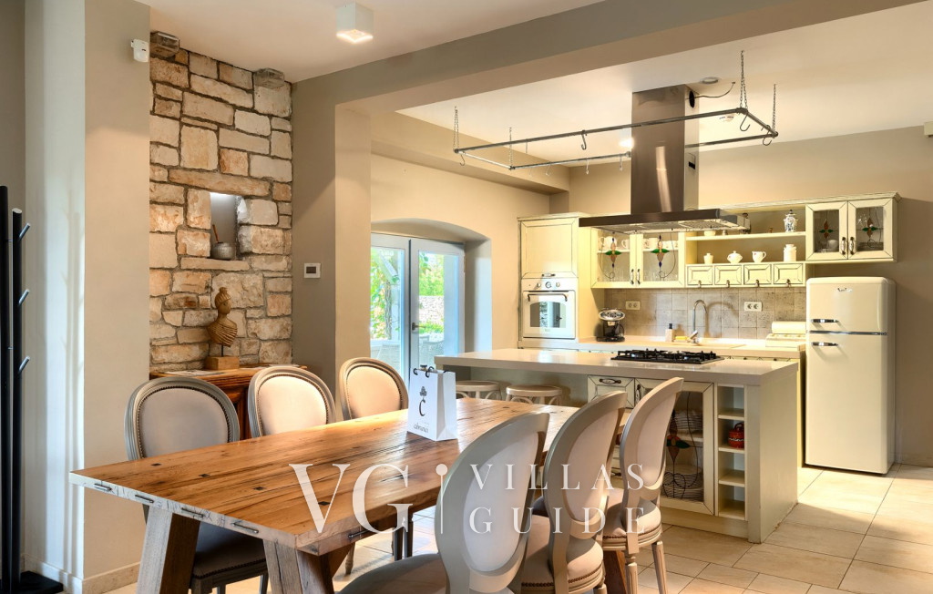 Stancija Čabrunići Kitchen