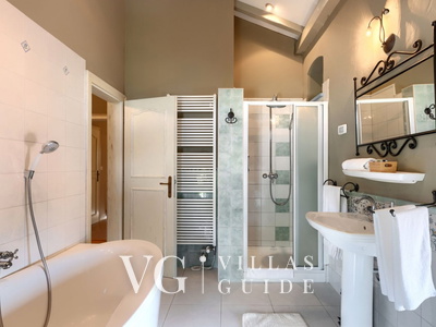 Stancija Čabrunići Bathroom