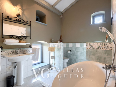 Stancija Čabrunići Bathroom