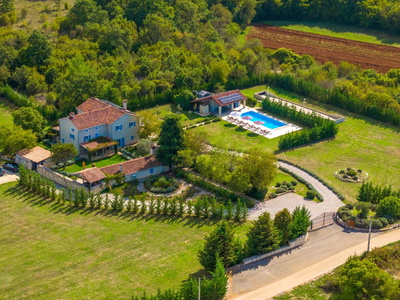 Property Svetvincenat - Svetvinčenat/Čabrunići