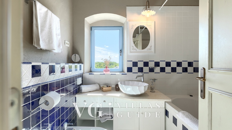 Stancija Čabrunići Kupaonica