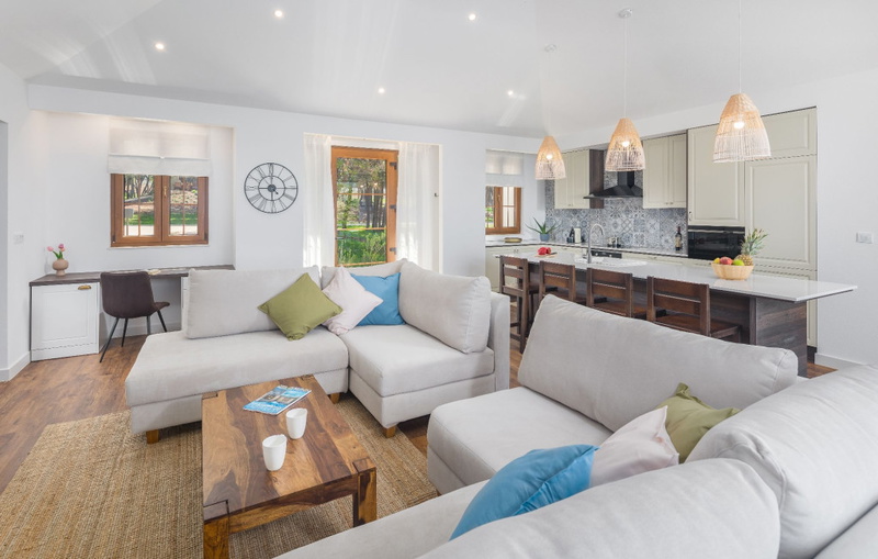 Villa Porto Bus Beachfront