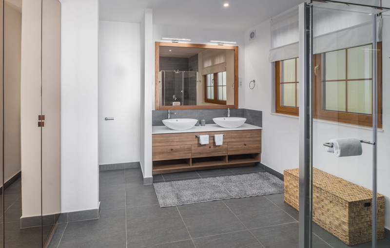 Villa Porto Bus Beachfront