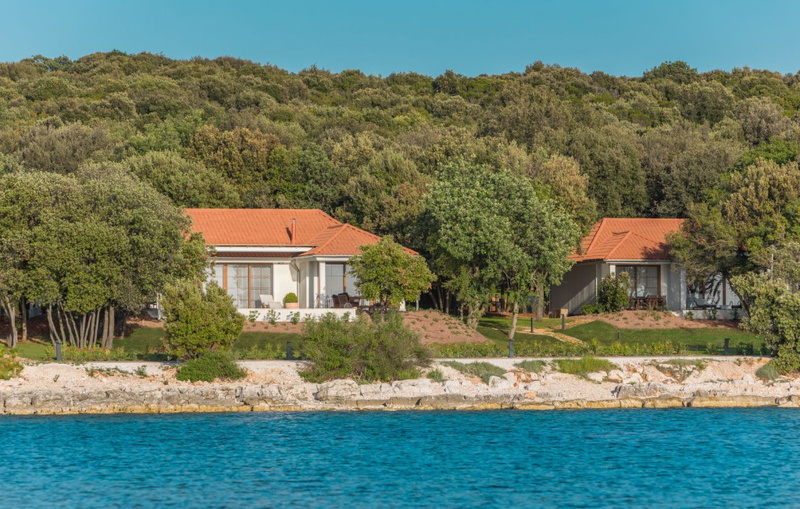 Villa Porto Bus Beachfront