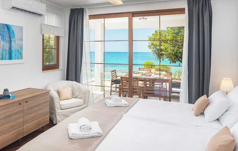 Villa Porto Bus Beachfront