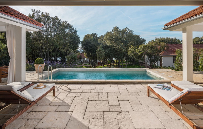 Villa Porto Bus Beachside