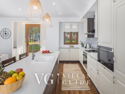 Villa Porto Bus Beachside