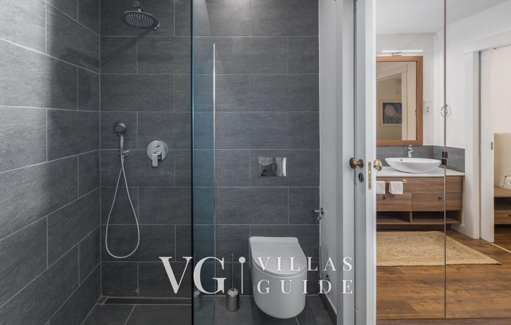 Villa Porto Bus Beachside Badezimmer