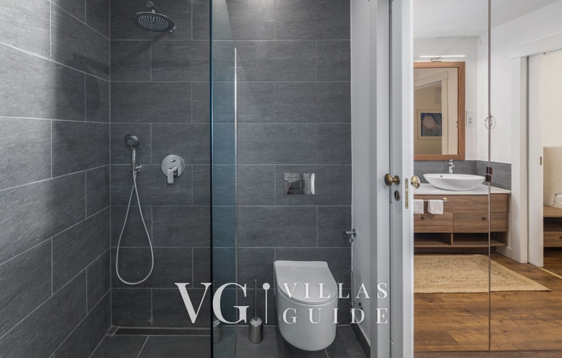 Villa Porto Bus Beachside Kupaonica