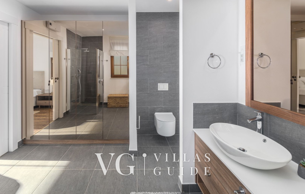Villa Porto Bus Beachside Badezimmer