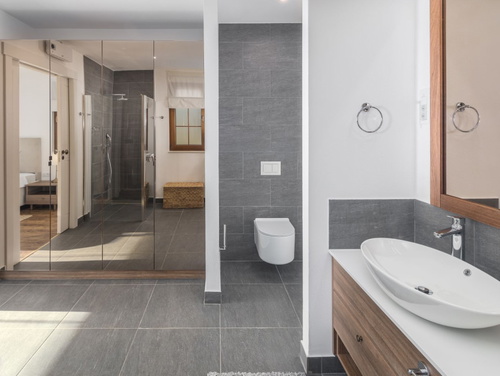 Villa Porto Bus Beachside