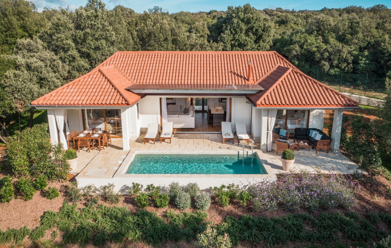 Villa Porto Bus Beachside