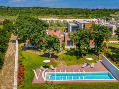 Villa Voliera Garden and property exterior