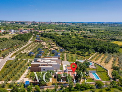 Villa Voliera Garden and property exterior