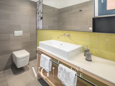 Villa Voliera Bathroom