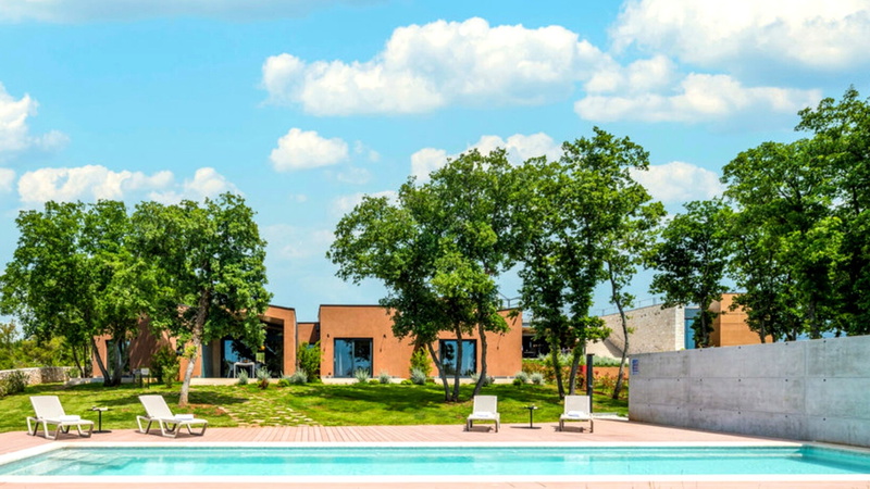 Villa Voliera