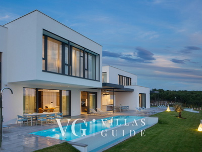 Villa Noble Garden and property exterior