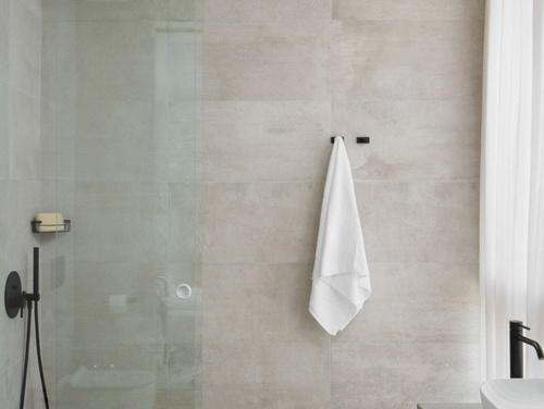 Villa Noble with outdoor pool and game room