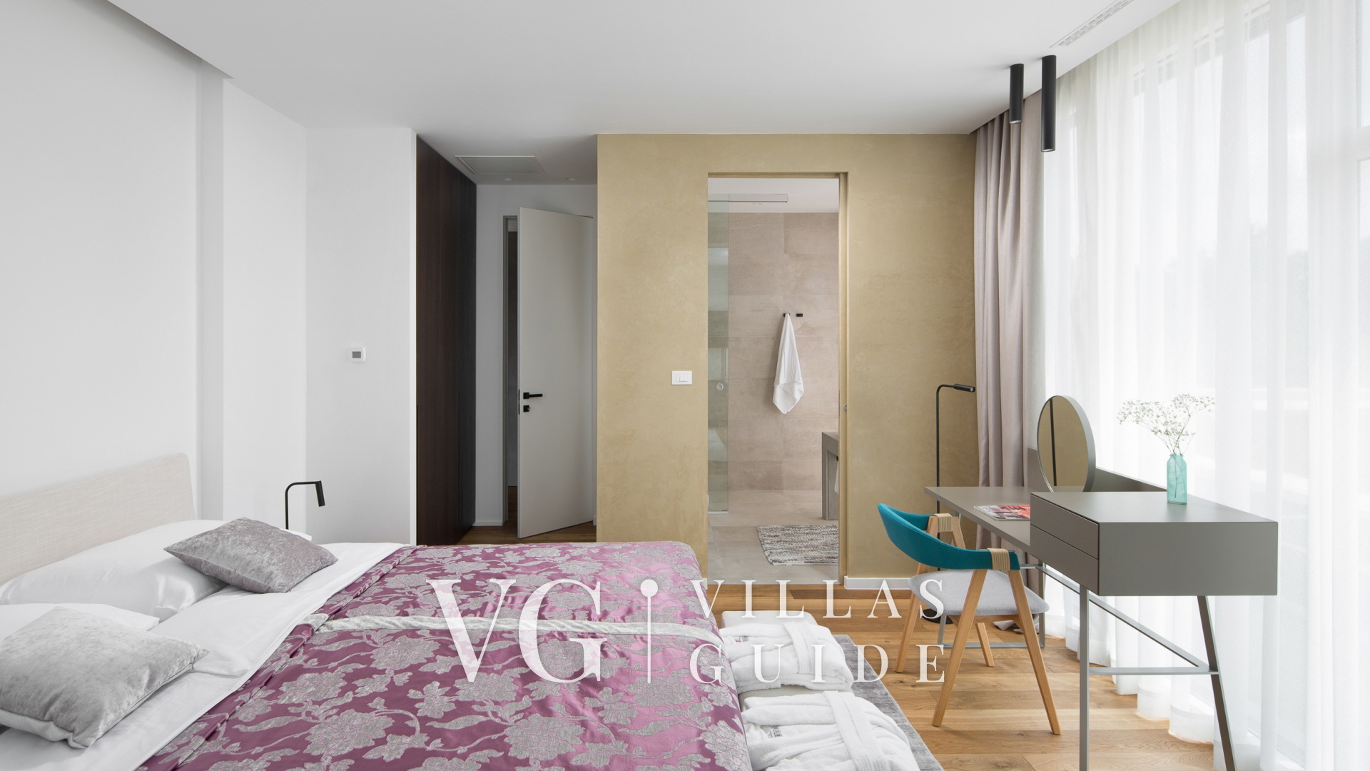 Villa Noble with outdoor pool and game room Camera da letto