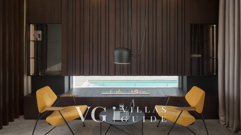 Villa Noble with outdoor pool and game room Altro