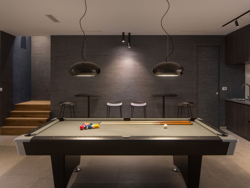 Villa Noble with outdoor pool and game room