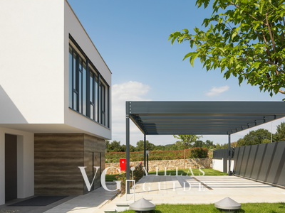 Villa Noble with outdoor and indoor pool Garden and property exterior