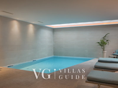 Villa Noble with outdoor and indoor pool Pool