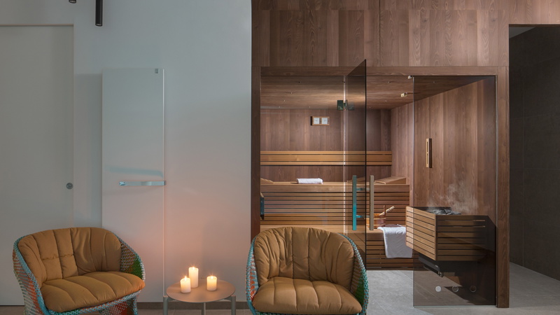 Villa Noble with outdoor and indoor pool